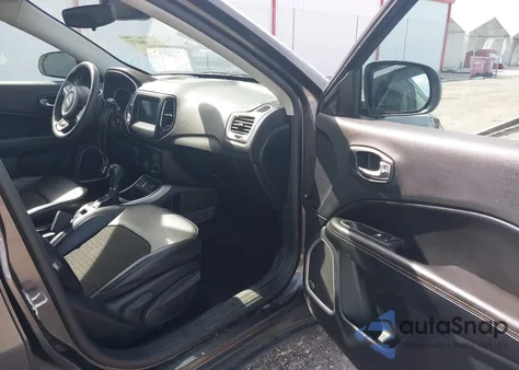 2021 Jeep Compass Latitude Fwd from USA, damaged, VIN 3C4NJCBB5MT592152